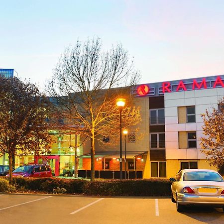 Hotel Ramada London North Edgware Exterior foto